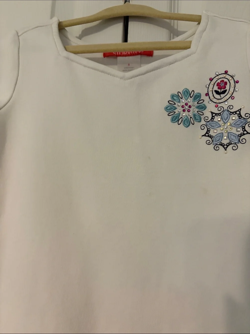 Gymboree Vintage Chelsea Girl  Short Sleeve Tee with Floral Embroidery Size 3